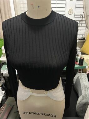 Zara Black Ribbed Long-Sleeve Crop Top